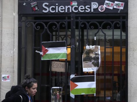 מחאות פרו-פלשתיניות בקמפוס בפריז [צילום: מייקל אוילר/AP]