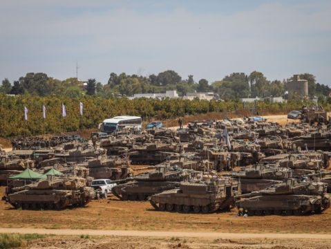 טנקים בגבול רצועת עזה [צילום: ג'מאל עוואד/פלאש 90]